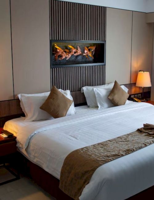 Pelican Inn & Suites