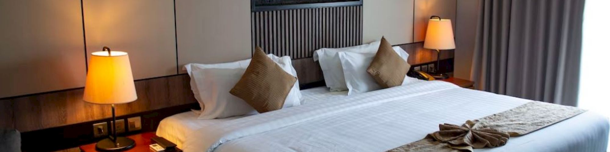 Pelican Inn & Suites